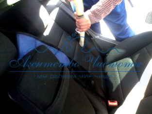 Выездная химчистка салона автомобиля
